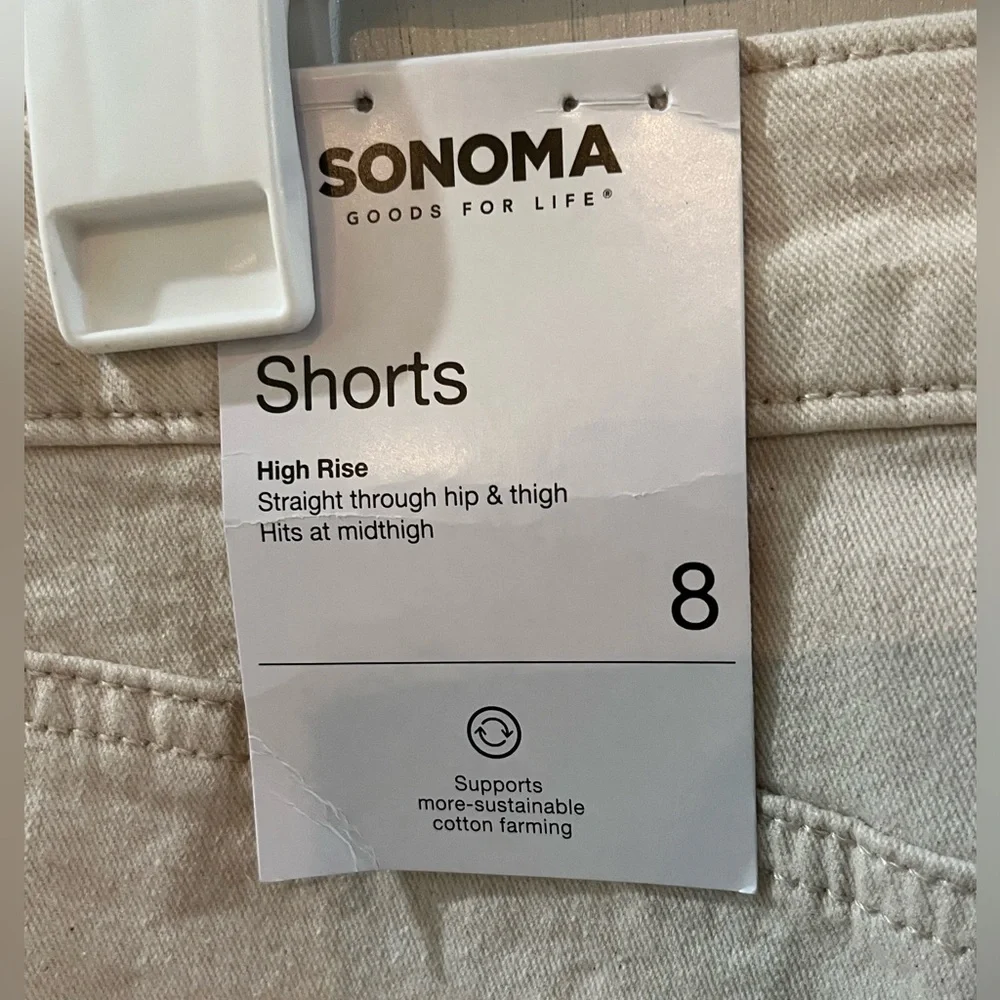 Sonoma Bermuda Shorts, size 8, new!